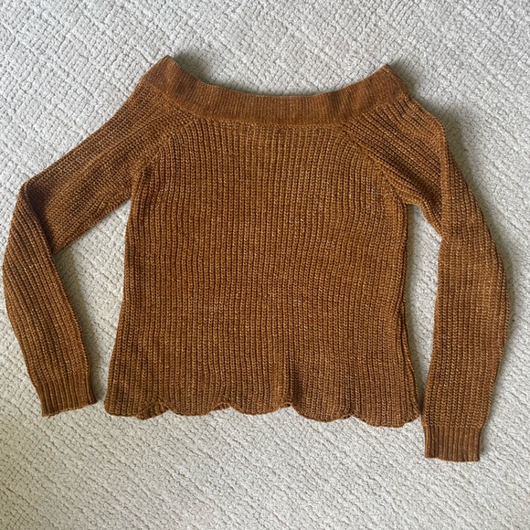 Tilly’s medium gold off the shoulder long sleeve sweater NWT - Picture 1 of 3